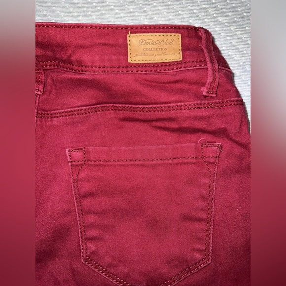 Denim Blvd, Los Angeles Women’s Skinny Jeans - Red - Size 0 - Trendy Denim - Picture 4 of 12